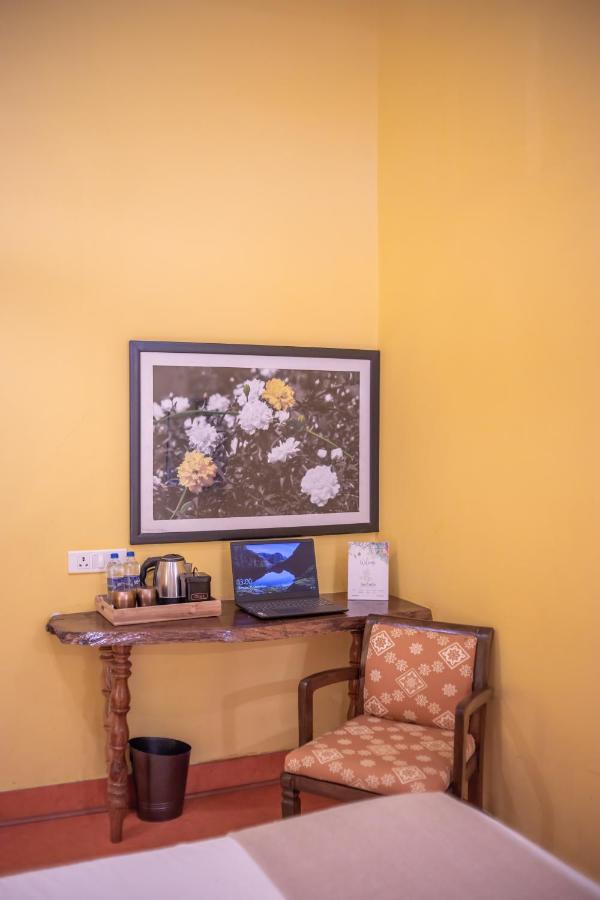 Seclude Mussoorie Hotel Buitenkant foto