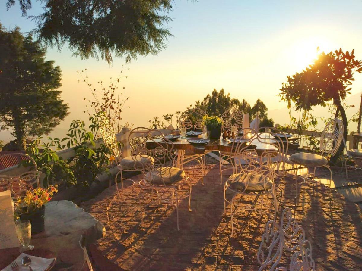 Seclude Mussoorie Hotel Buitenkant foto